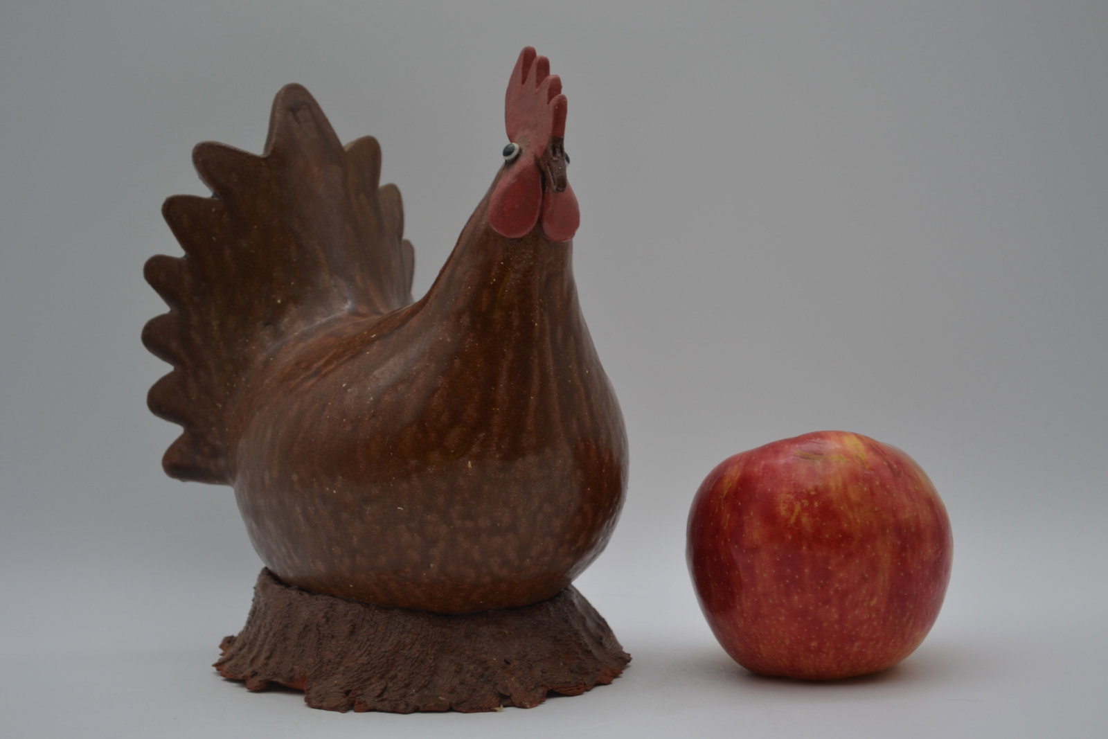 Ruby Meaders Chicken on Nest: A Ruby Meaders chicken sitting on a nest, dated 2003. This is an exceptionally rare form by Ruby, as only two examples of this design are known to have been made. Signed on the bottom, this piece is