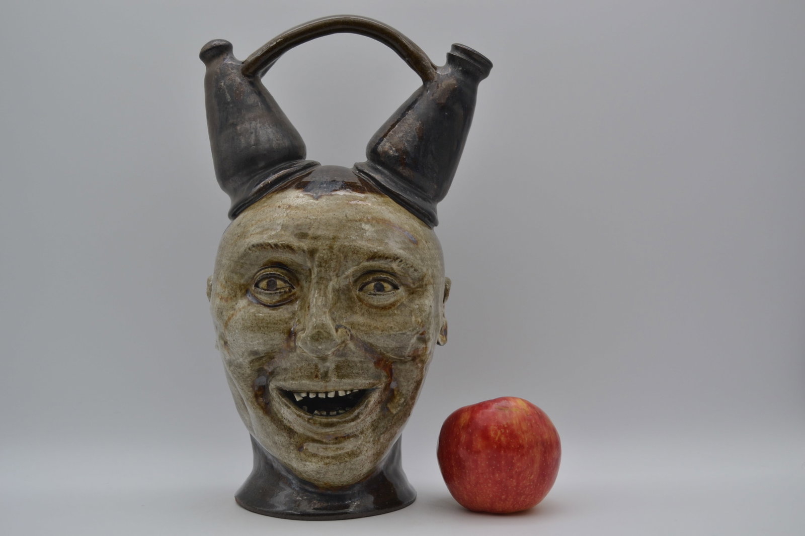 Michel Bayne Large Face Strap Jug (1 of 10)