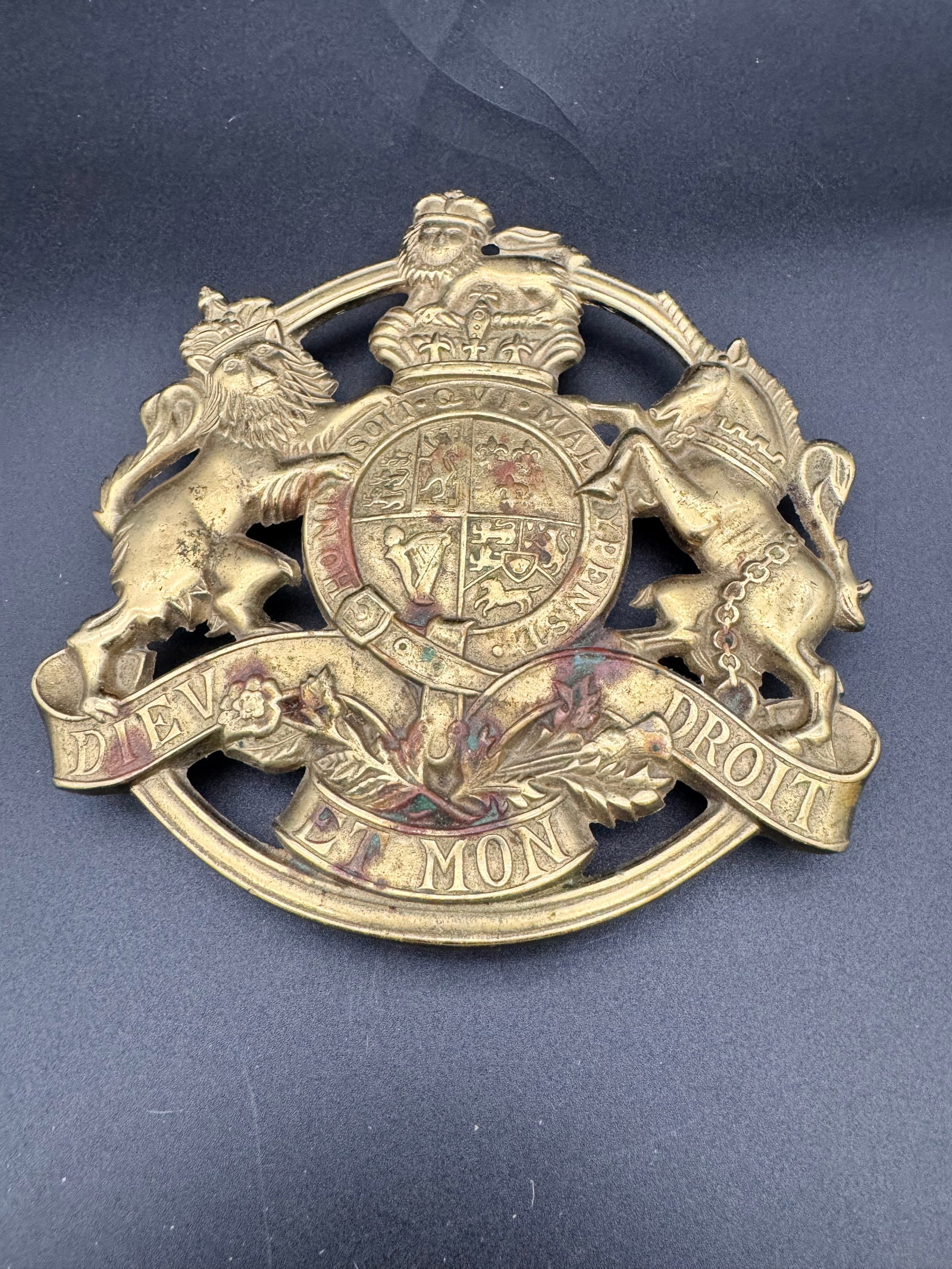 Vintage Kings Arms Trivet: Vintage heavy Kings Arms Trivet, perfect for any dining room table or counter.