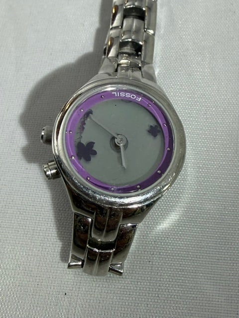 Women’s Fossil Watch - 4