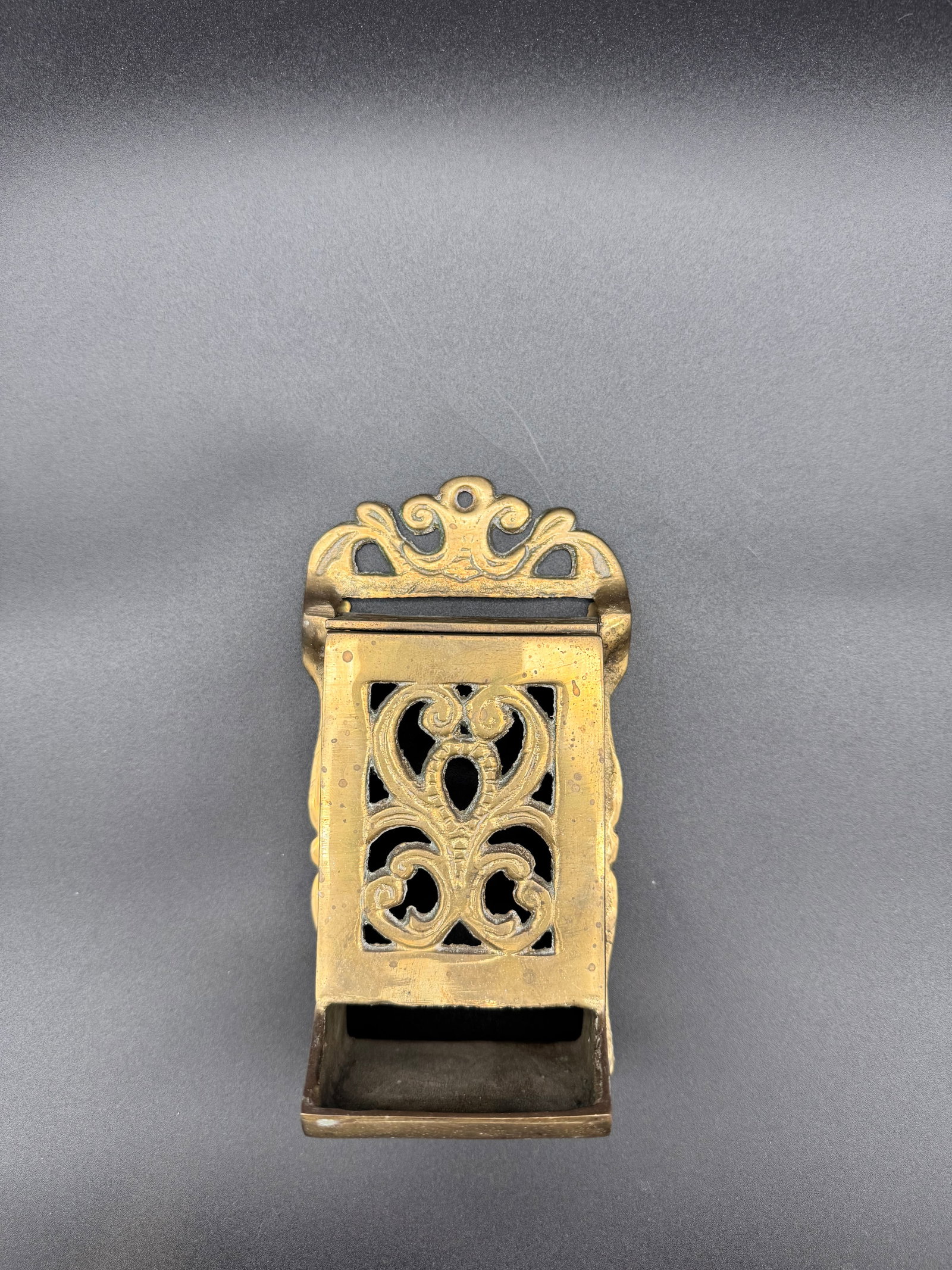 Vintage Brass Wall-Mounted Matchbox Holder (1 of 3)