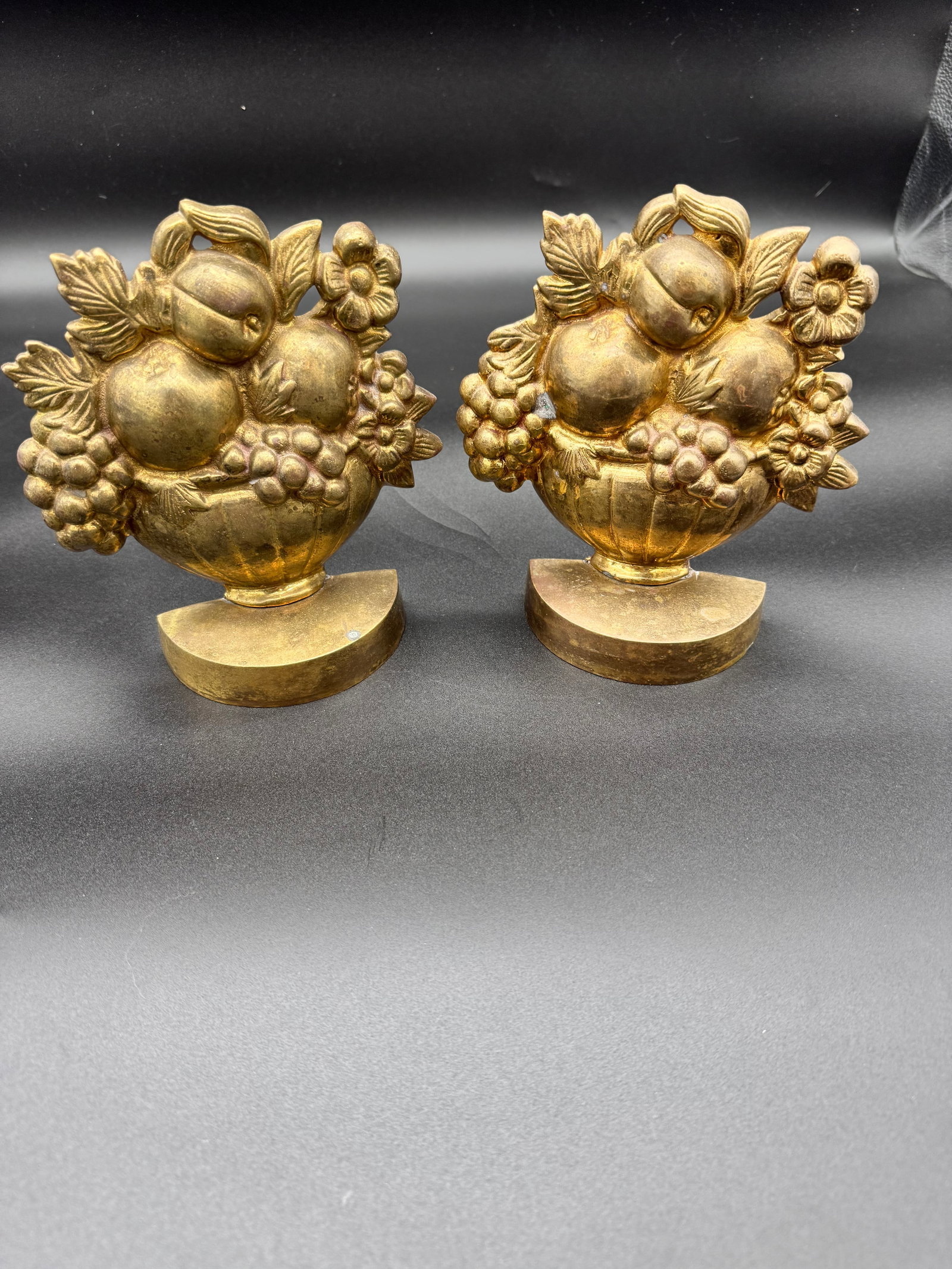 Brass Fruit Basket Bookends (1 of 3)