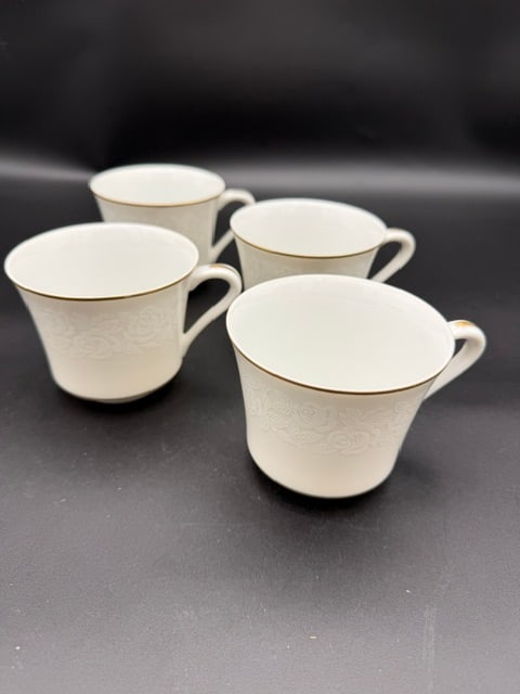 Cellini Romanesque Cups w/ 14k Gold Trim (Set of 4): Set of 4