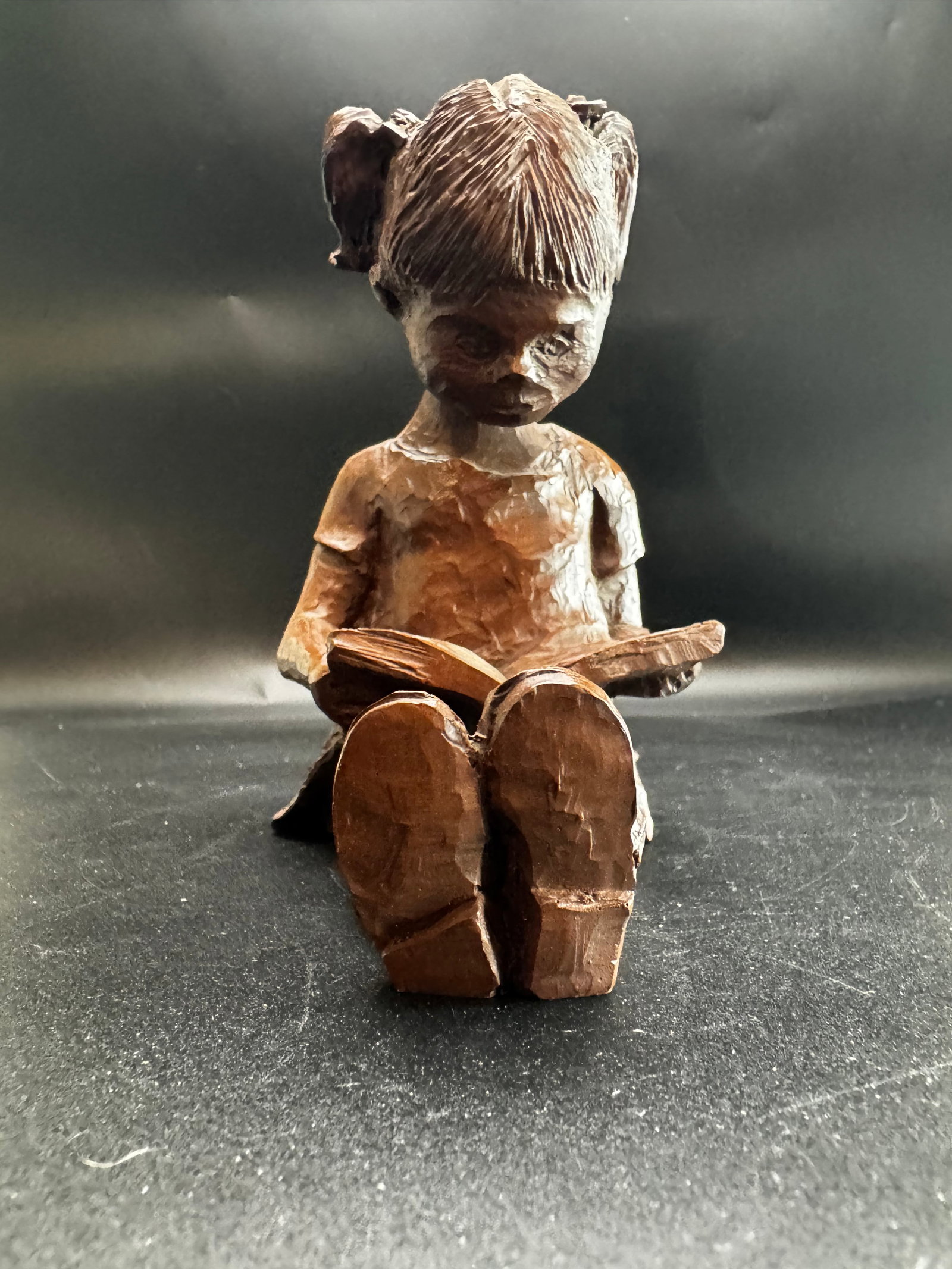 Vintage Bookend Figurine Girl Reading (1 of 5)