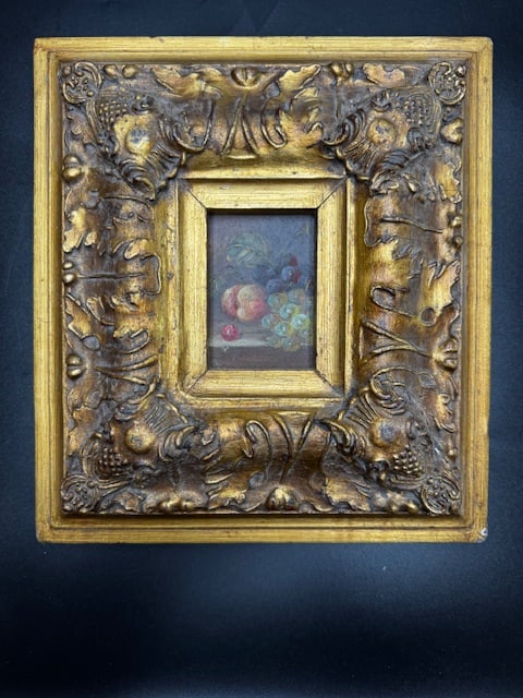 Small Bowl of Fruit Painting: Lovely small oil painting with an ornate gold frame.