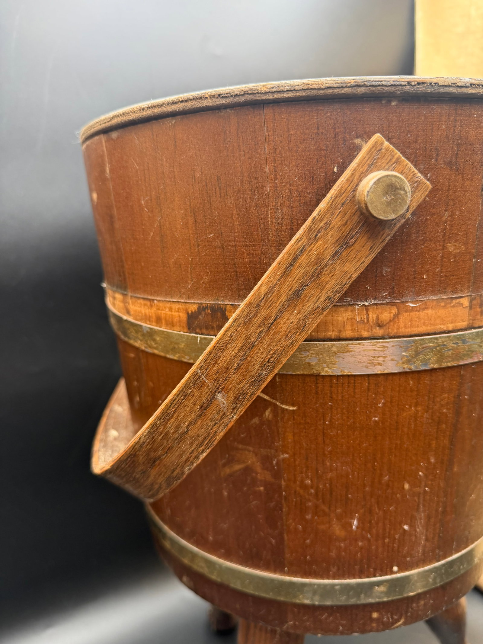 Decorative 3 Legged Lidded Barrel - 4