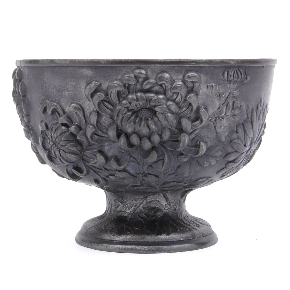 Japanese Chrysanthemum Metal Planter: Vintage Japanese Chrysanthemum decorated cast metal vase or planter. Appears to be coated copper. Marked on bottom. 6 w, 4 h, 6 inches.