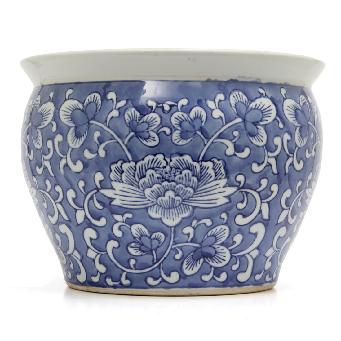 Chinese Blue and White Floral Cachepot: A vintage Chinese blue and white cachepot planter. w 13, h 9 inches.