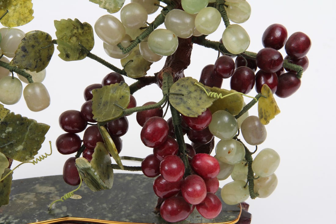 Jade Grape Tree Sculpture - 3