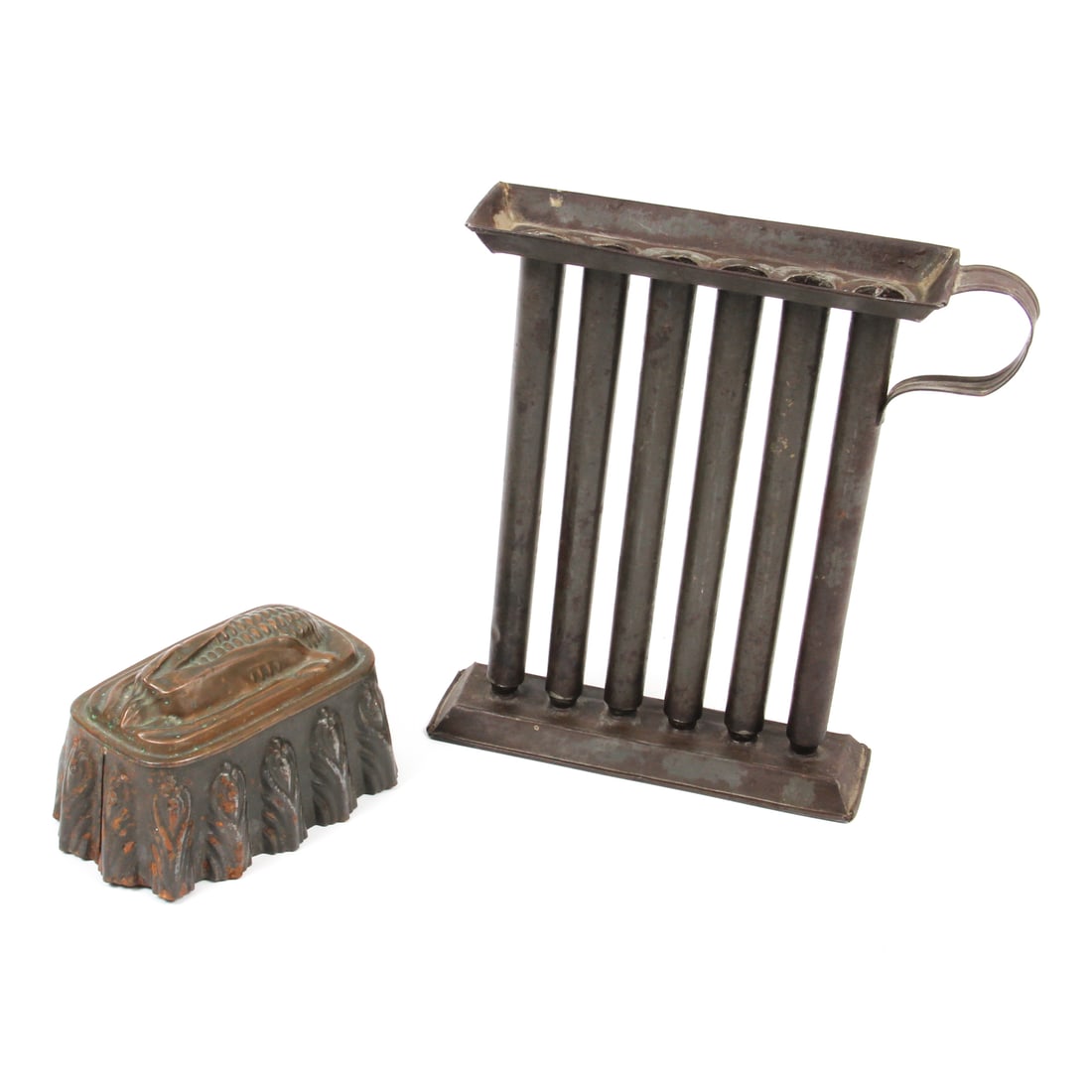 Metal Candle Mold and Corn Cake Tin (1 of 7)