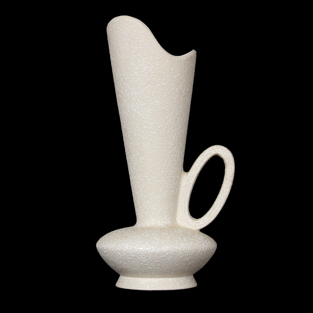 China Craft Mid Century Modern Textural Splatter Pitcher/Vase: A vintage mid century modern pitcher/vase with a white textural splatter design by China Craft. 6w, 14h inches.