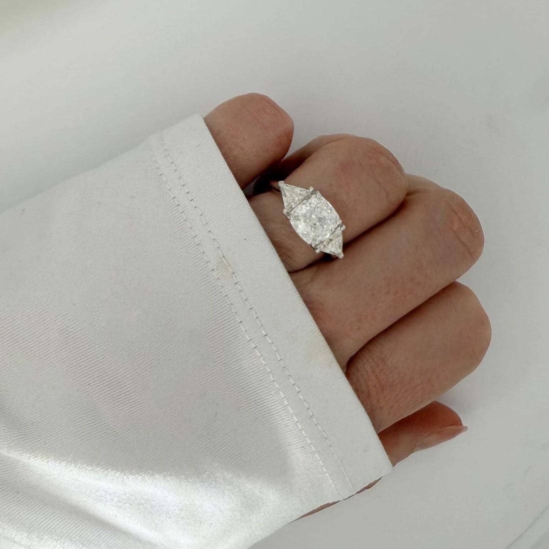 18K Cushion Cut Engagement Ring - 2