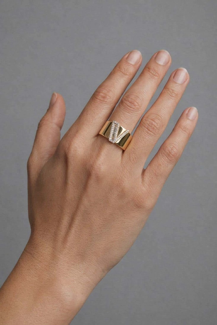 V Initial Baguette Diamond Cigar Ring - 4