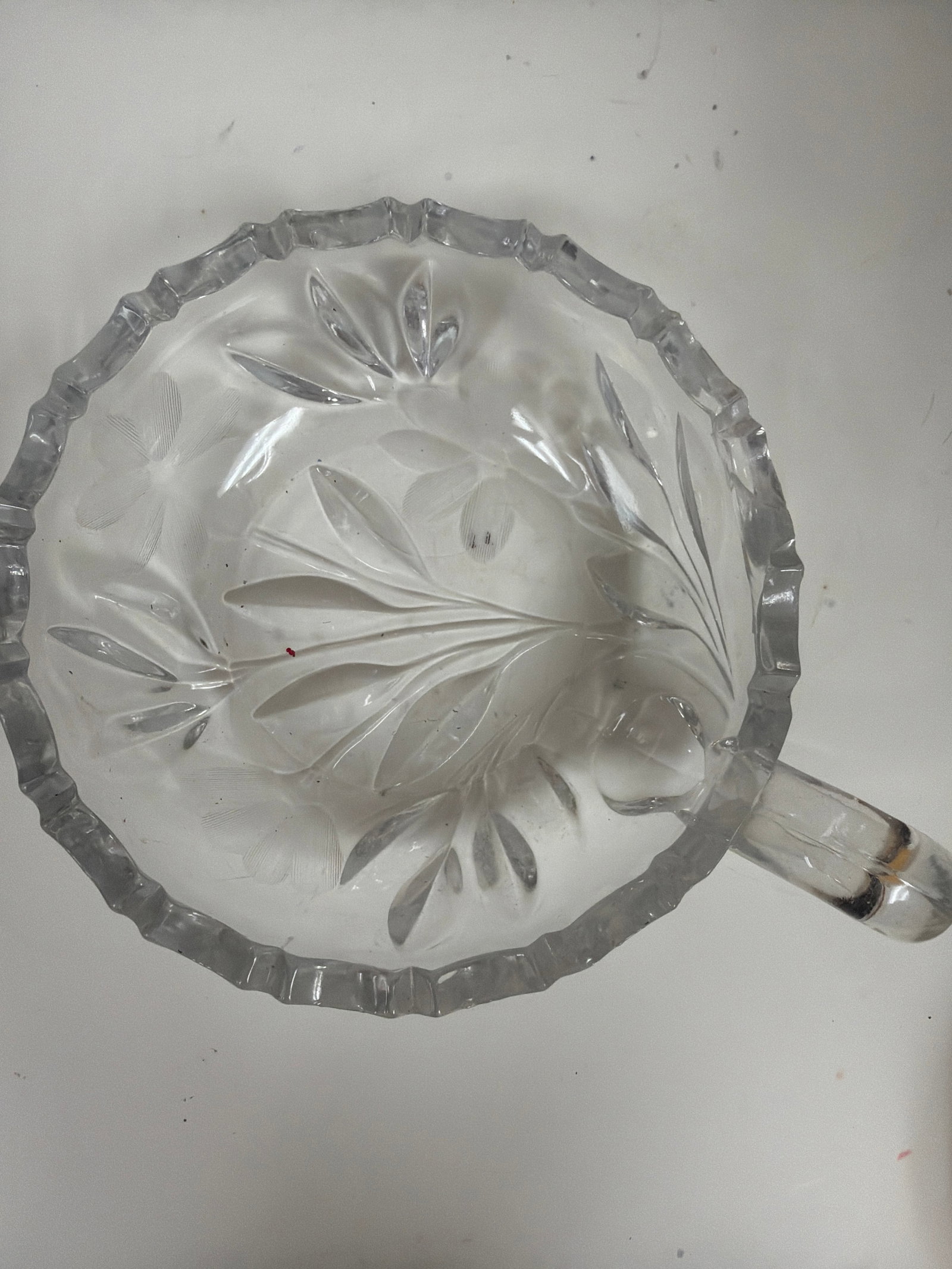 Vintage Clear Pressed Glass Nappy Serving Bowl with Leaf Motif & Ring Handle (1 of 5)