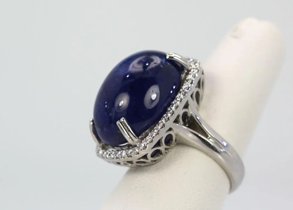 Tanzanite 35.39 Ct Cabochon High Dome Ladies Ring Size 6.5 - 4