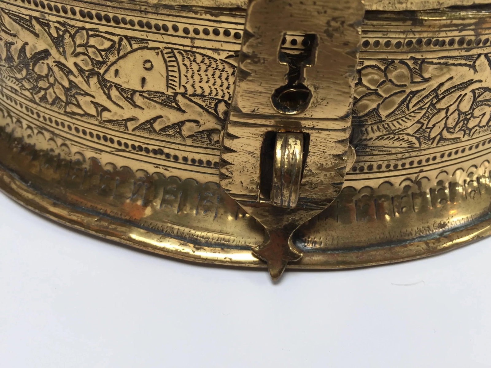 Mid 19th Century Decorative Large Round Anglo-Indian Brass Box Tea Caddy - 4