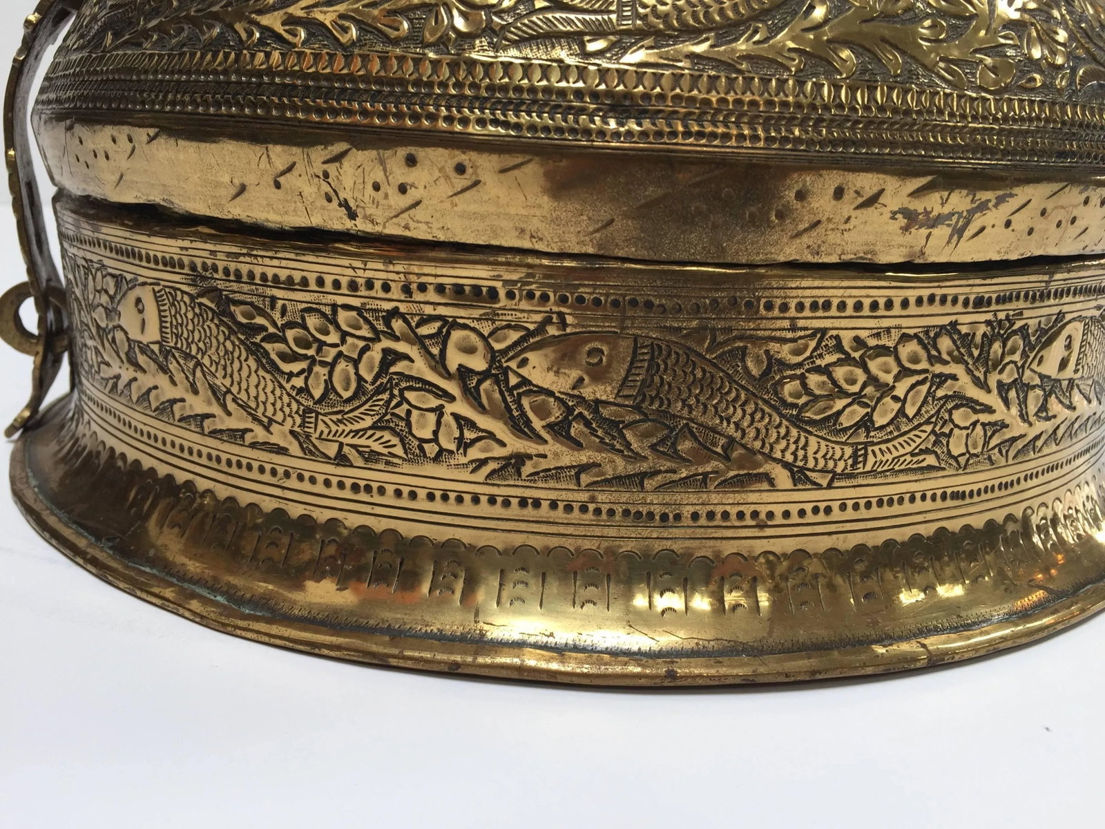 Mid 19th Century Decorative Large Round Anglo-Indian Brass Box Tea Caddy - 8