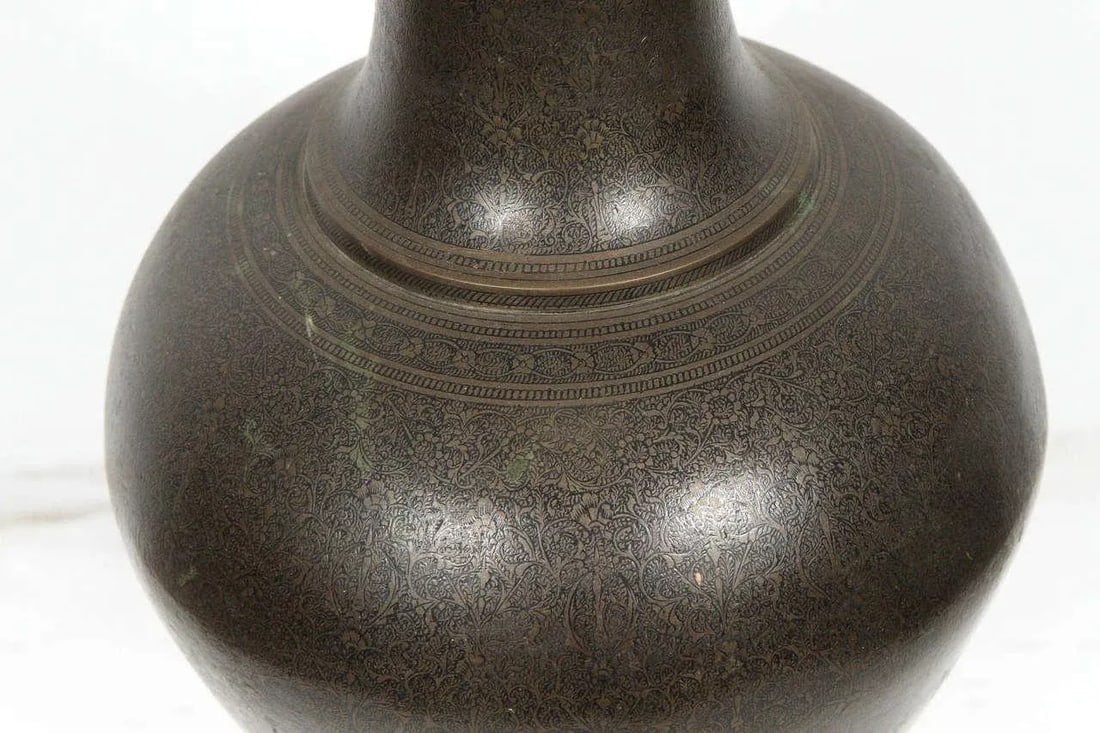 Kashmiri Indo-Persian Lacquered Copper Vases - a Pair - 9