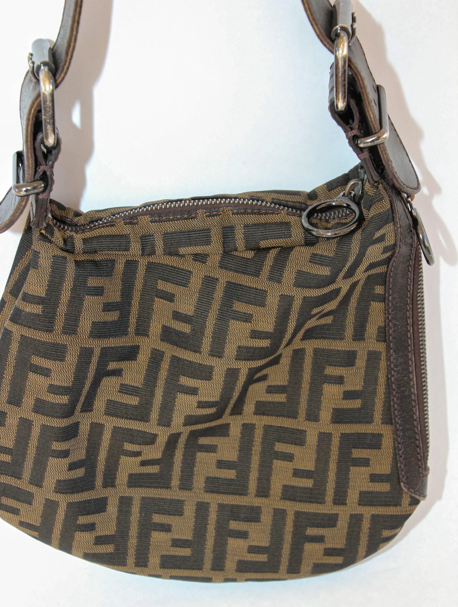 Fendi Oyster FF Print Shoulder Hobo Bag - 3