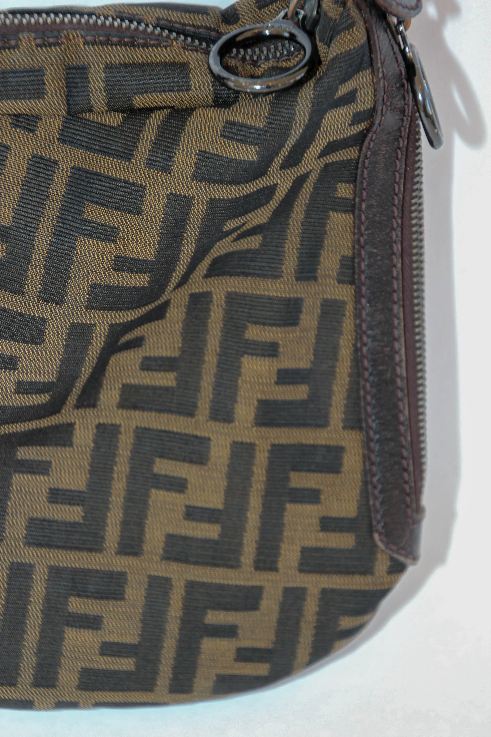 Fendi Oyster FF Print Shoulder Hobo Bag - 4