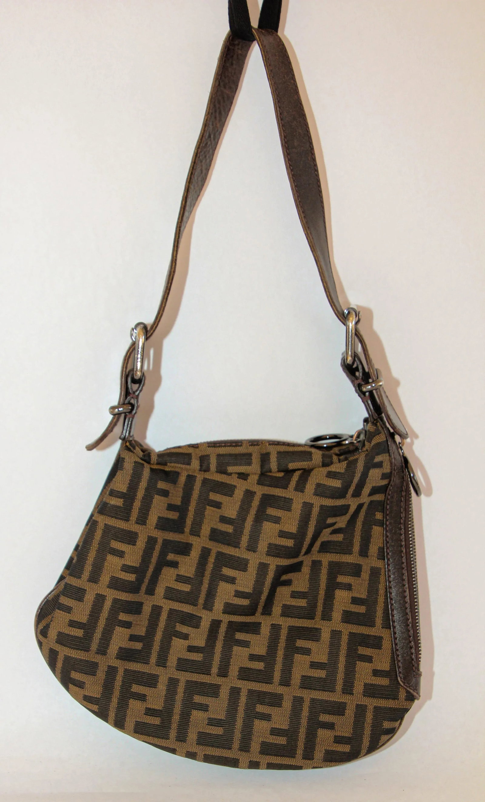 Fendi Oyster FF Print Shoulder Hobo Bag - 6