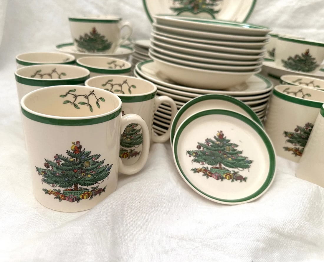 Vintage Spode "Christmas Tree" Dinnerware Set of 66 - 7