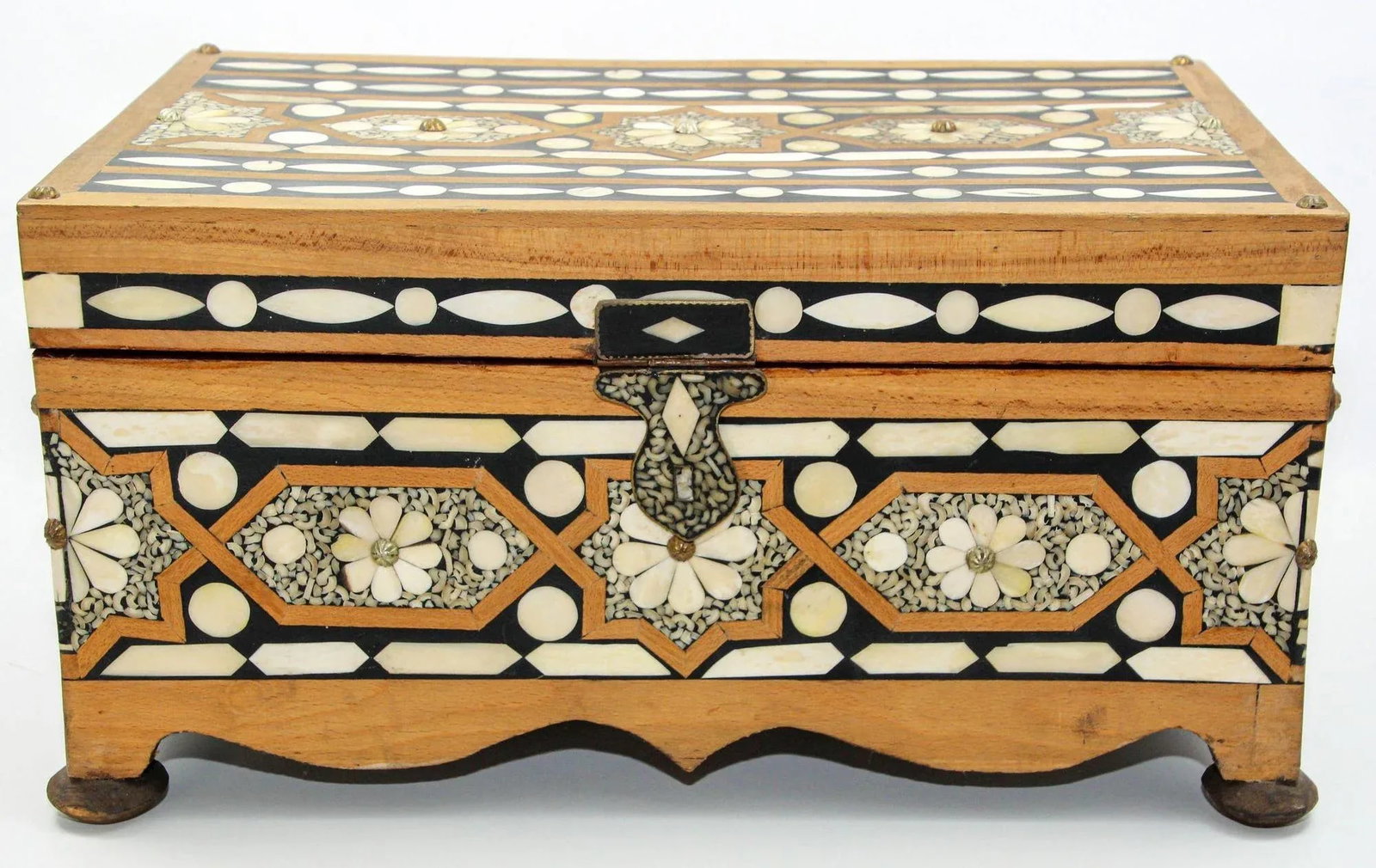 Moroccan Dowry Box Inlaid With White Camel Bone Rectangular Carved Wood Trunk - 4