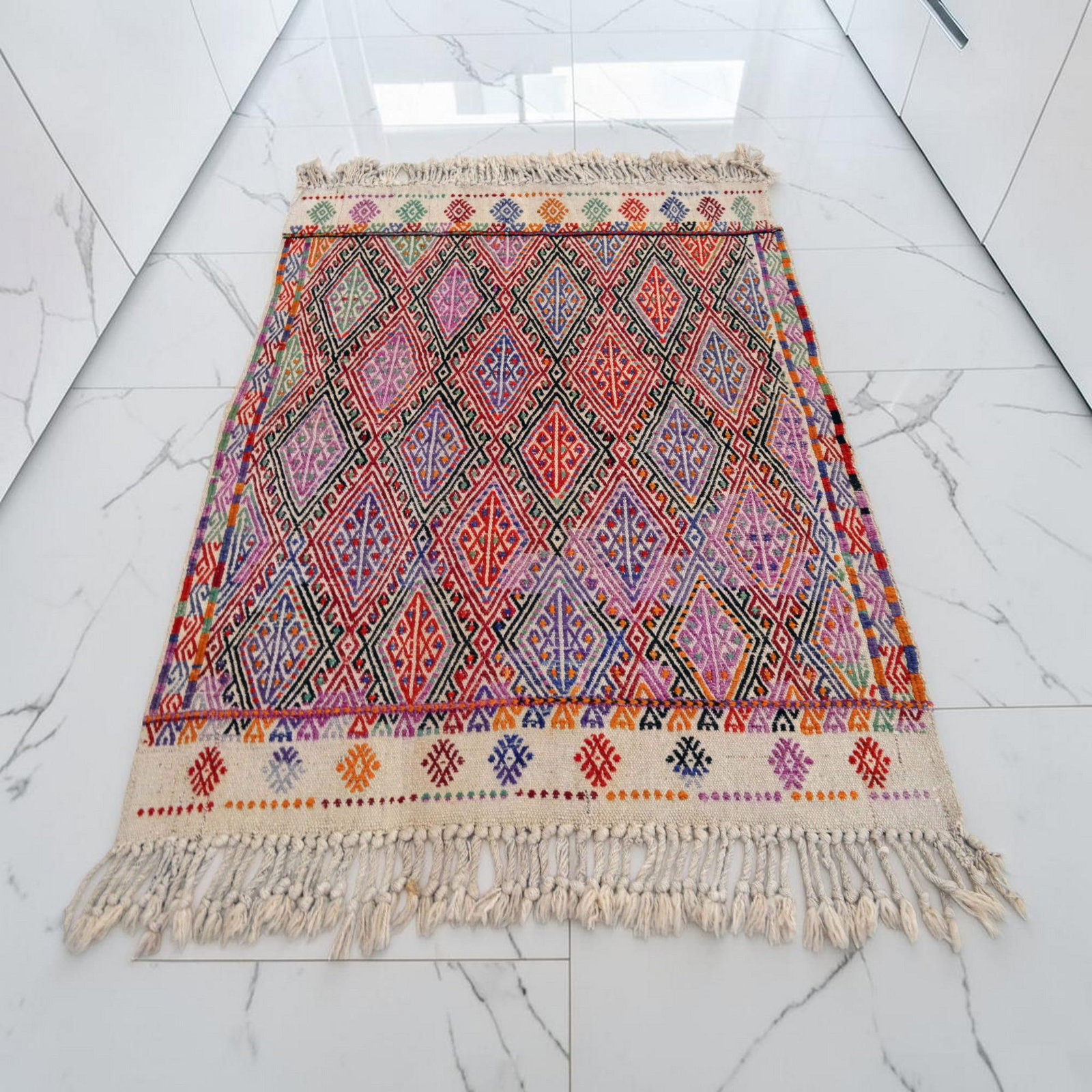 Vintage Hand Woven Kilim Rug. Turkish Jajim Wool Kilim Sofreh Deco Rug Embroidered - 3"²5"³ - 3