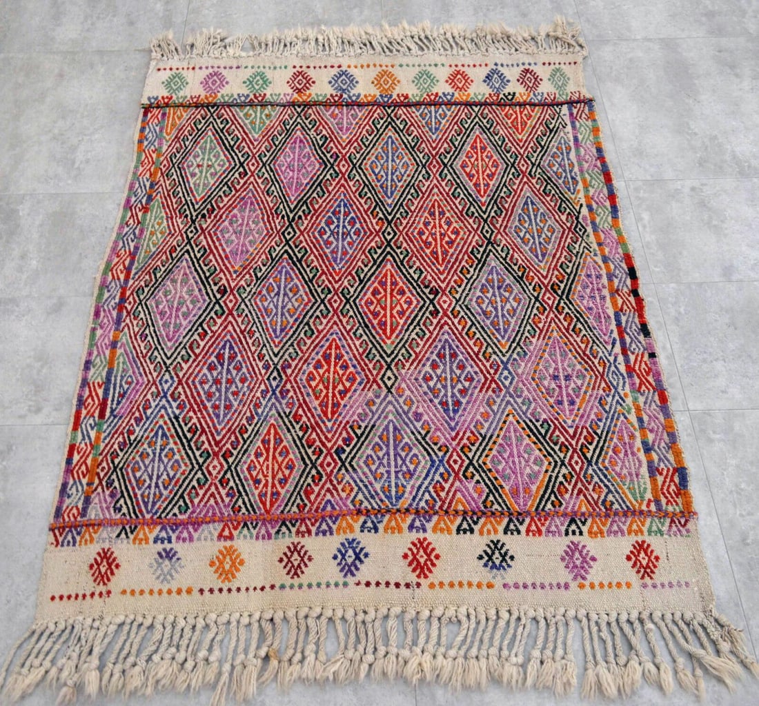 Vintage Hand Woven Kilim Rug. Turkish Jajim Wool Kilim Sofreh Deco Rug Embroidered - 3"²5"³ - 5