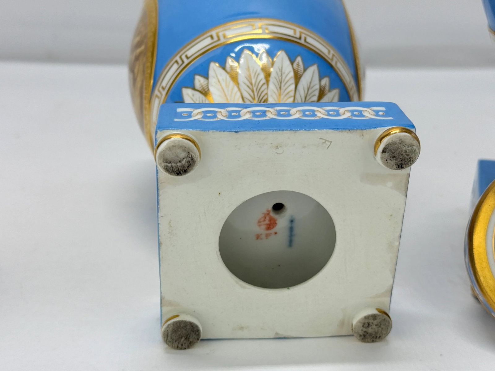 19th C. Kpm Porcelain Celestial Blue Ground & Grisaille Window Urns - Pair - 8