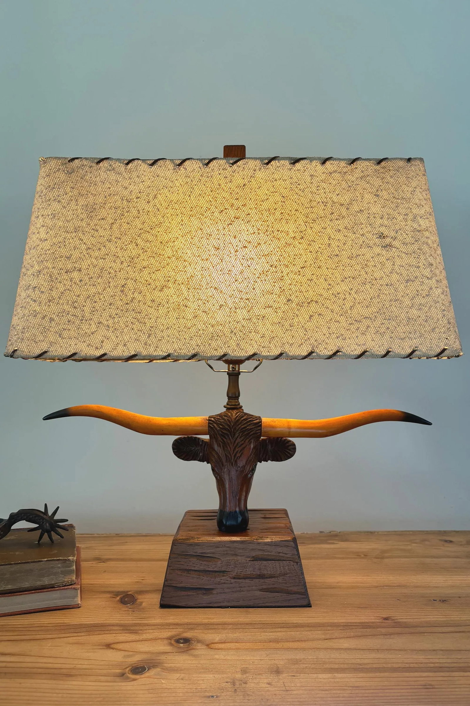 1950s Vintage A. Brandt Ranch Oak Longhorn Steer Table Lamp - 3