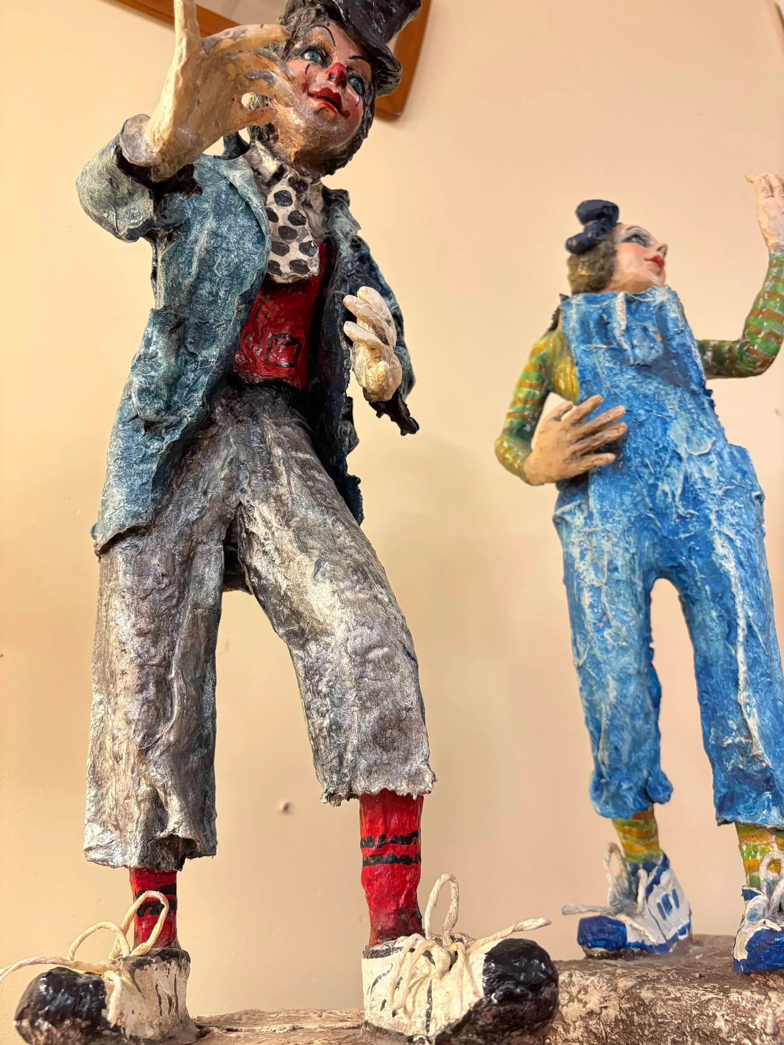 Whimsical Papier-Mâché Clown Figurines – Unique Handmade Art - 4