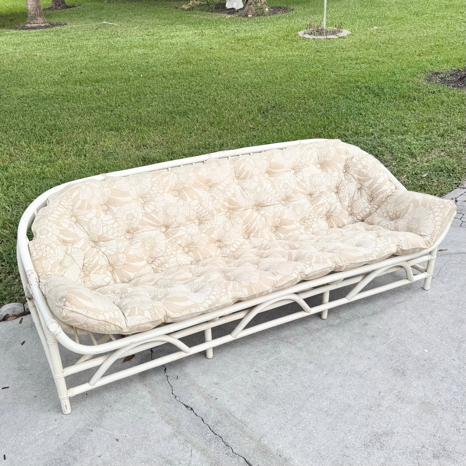 Vintage Coastal Clark Casual Bent Rattan Tufted Sofa - 3