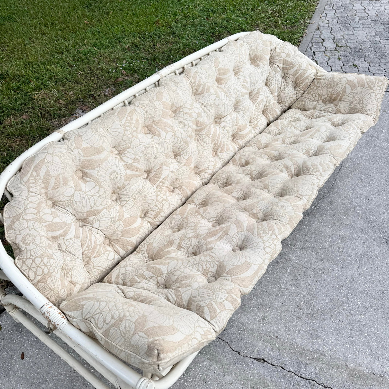 Vintage Coastal Clark Casual Bent Rattan Tufted Sofa - 4