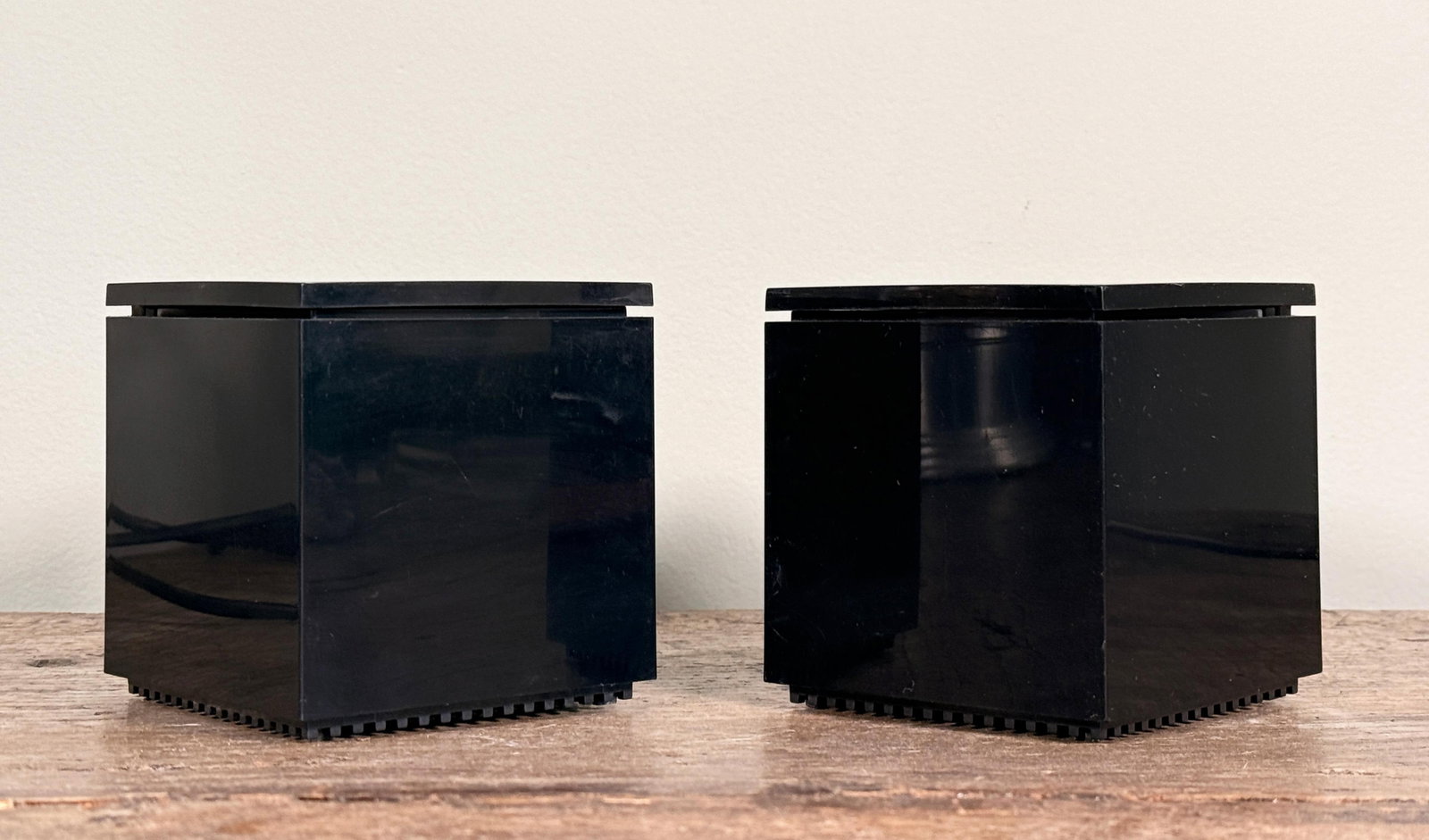 c.1970's Italian Mid Century Modern Cini & Nils Cuboluce Black Acrylic Table Lamps - A Pair - 5