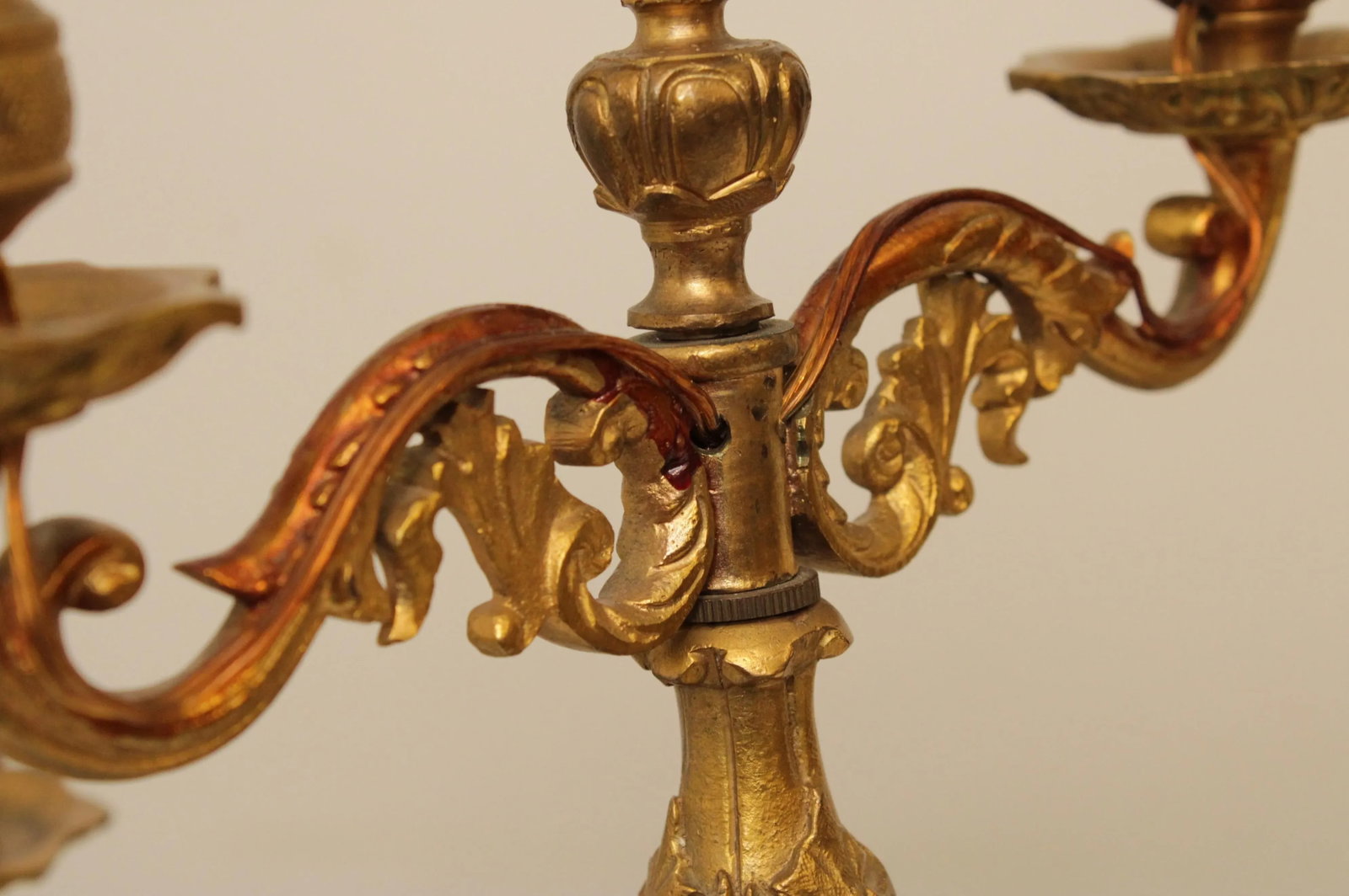 Vintage French Bronze Candelabra Table Lamp - 10