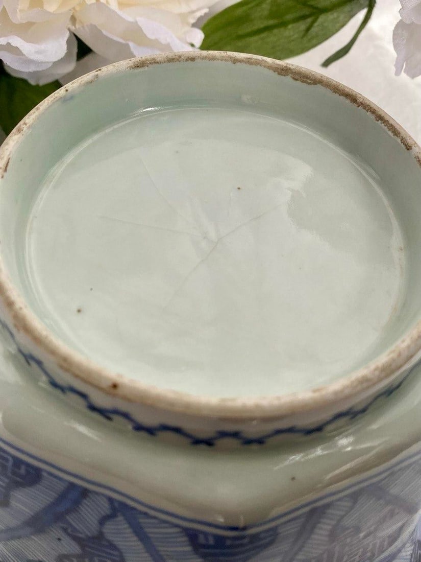 Chinese Blue & White Octagonal Porcelain Bowl With Qilin – Textile Pattern – 7" – - 9