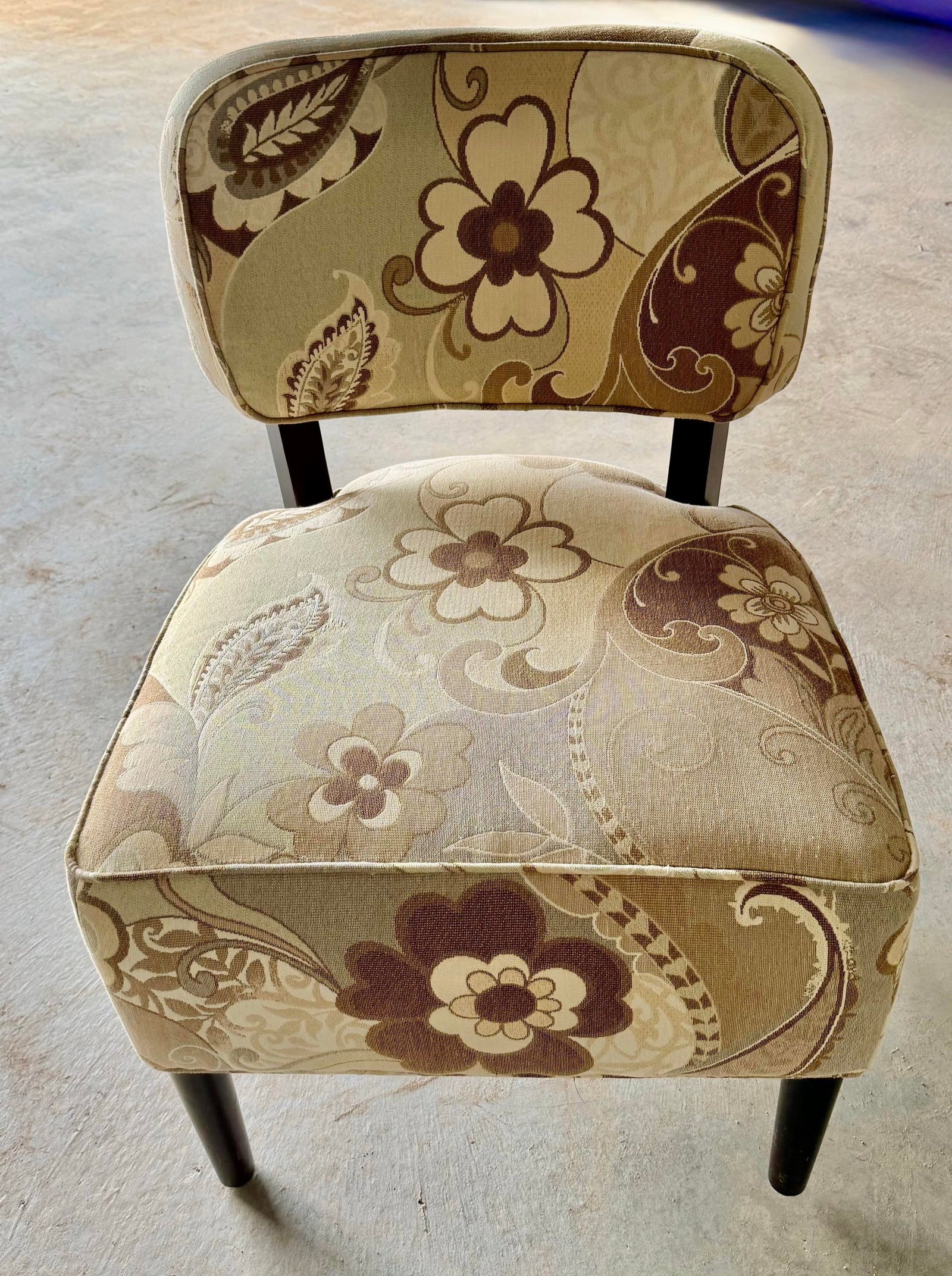 Raymour and Flanigan "Lilly" Slipper Chair - 10
