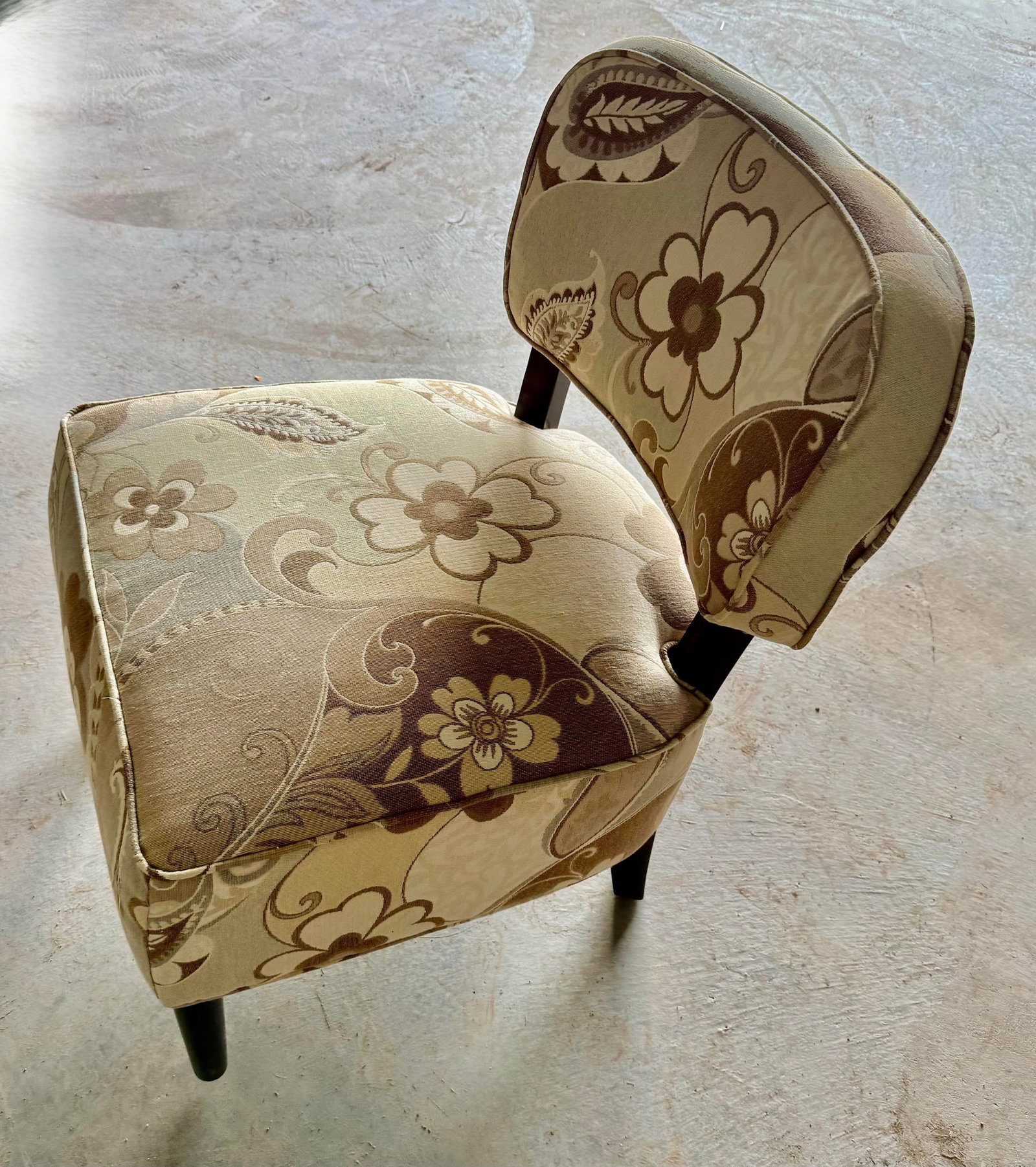 Raymour and Flanigan "Lilly" Slipper Chair - 2