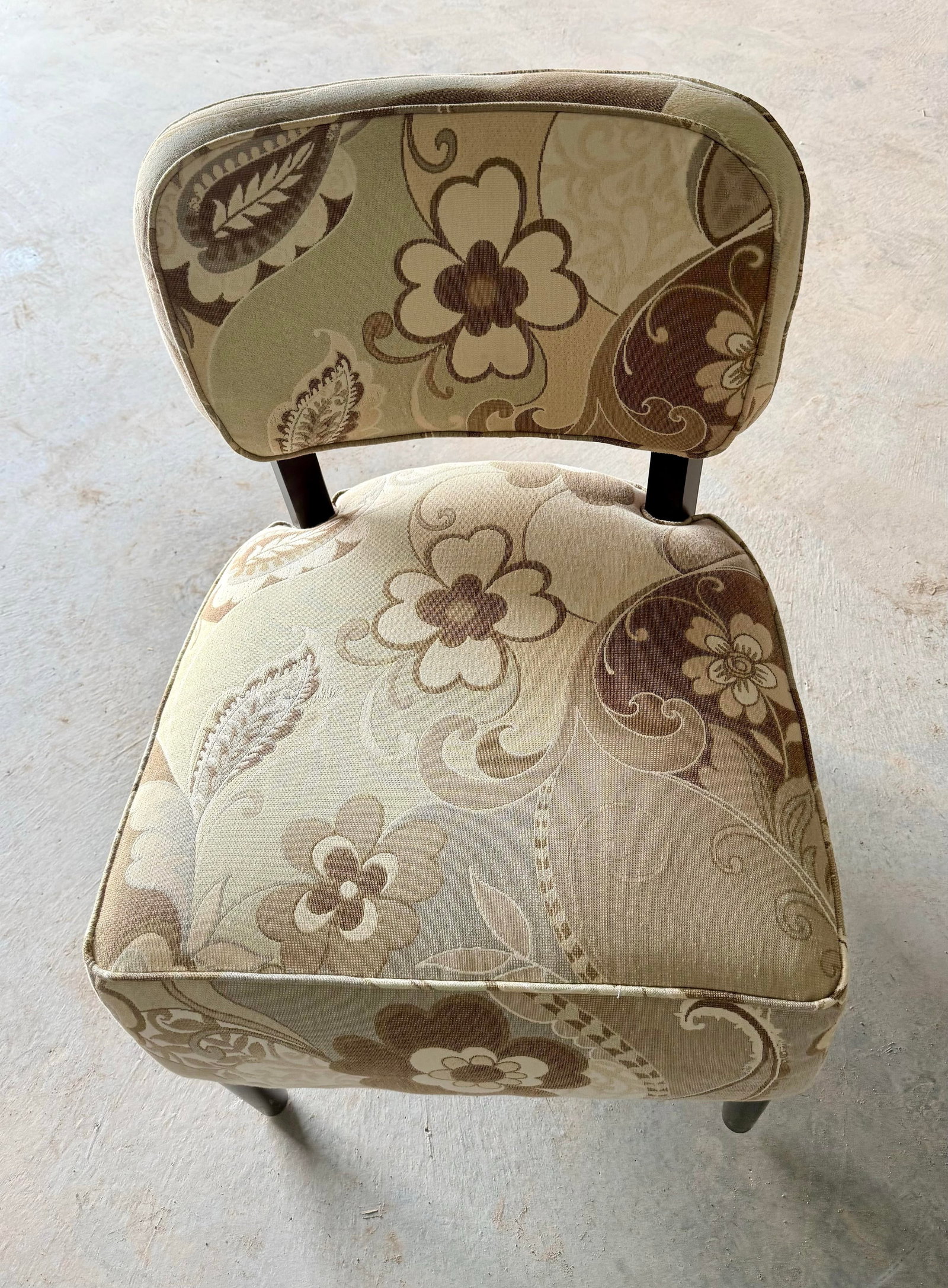 Raymour and Flanigan "Lilly" Slipper Chair - 4
