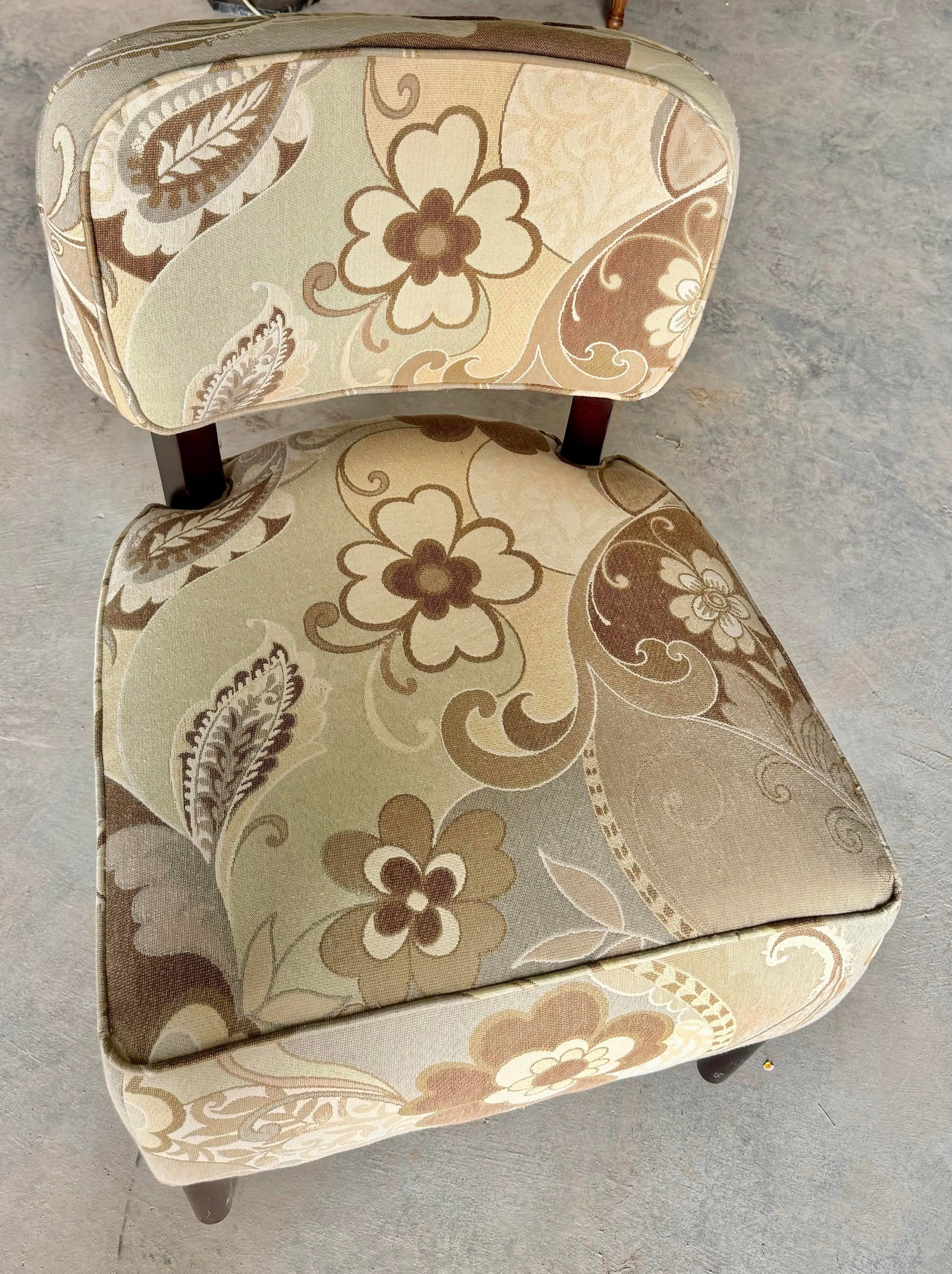 Raymour and Flanigan "Lilly" Slipper Chair - 7