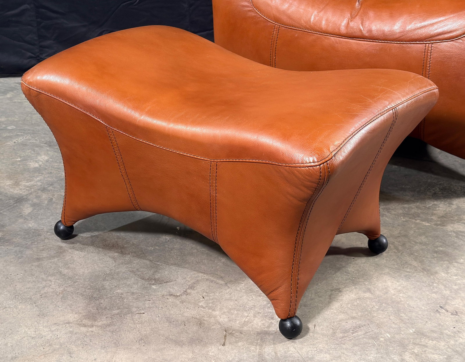 Gerard Van Den Berg Style Leolux Cognac Leather Lounge Chair and Ottoman, Netherlands, 1990s - 11