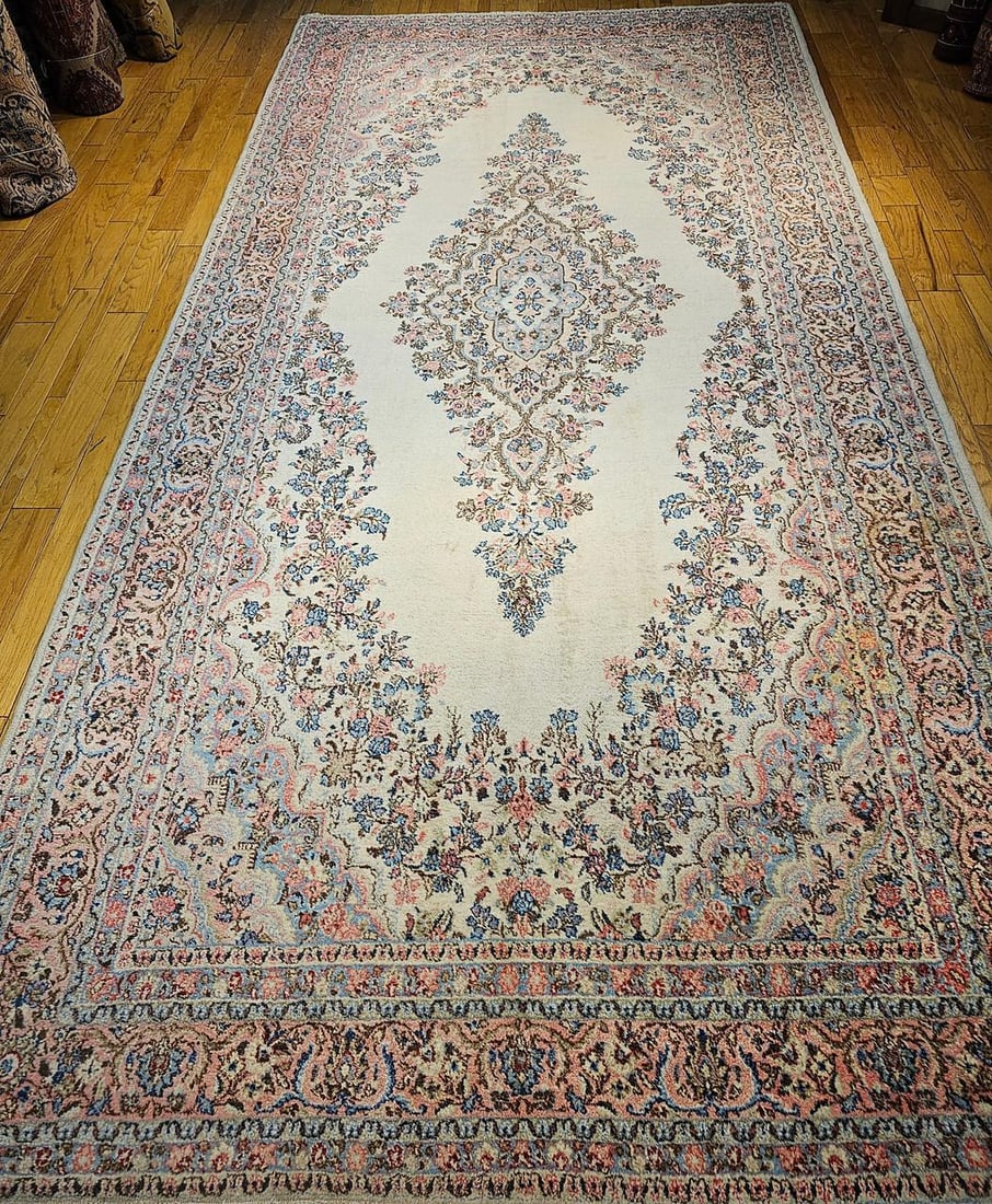 Vintage Persian Qazvin Oversize Rug, Hand-Knotted Floral Medallion, Ivory - 2