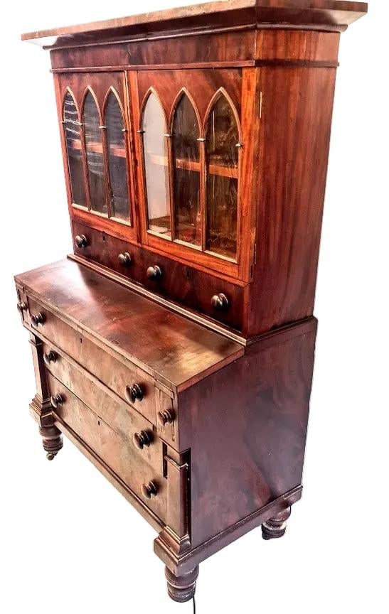 Antique American Federal Style Flame Mahogany Secretary-Bookcase Early 1800 - 2