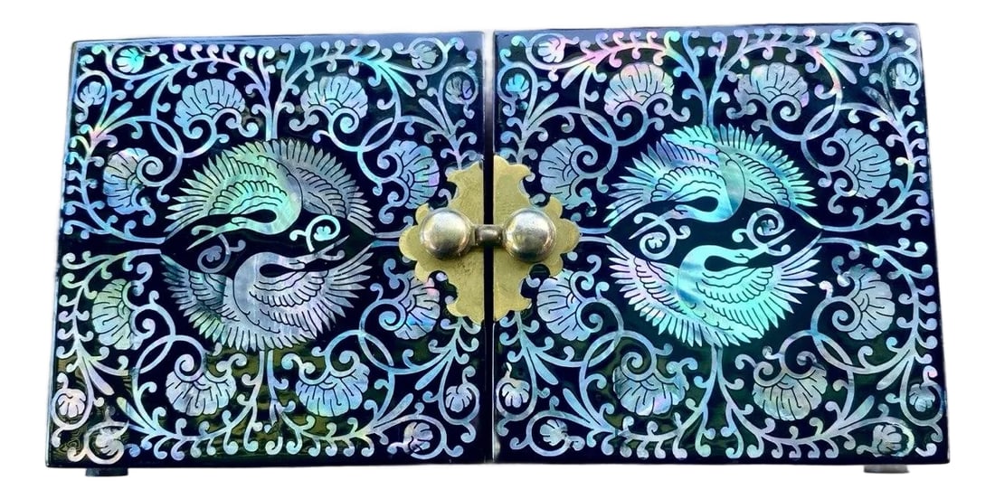 Late 20th Century Hollywood Regency Style Black Lacquer & Abalone Jewelry Cabinet (1 of 13)