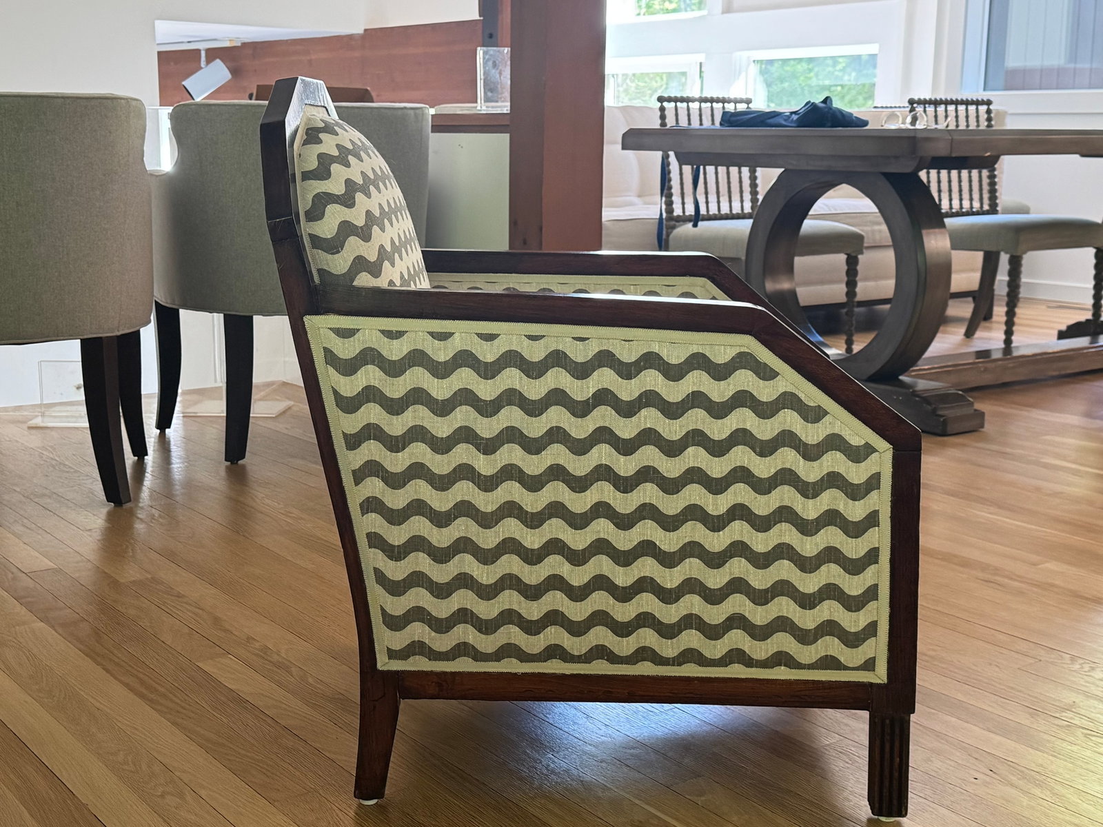 1920s Pair of Art-Deco-Inspired Accent Chairs - 2