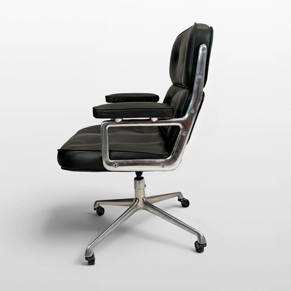 Charles & Ray Eames for Herman Miller Time-Life Executive Chair Model 3474, 1968 - 2