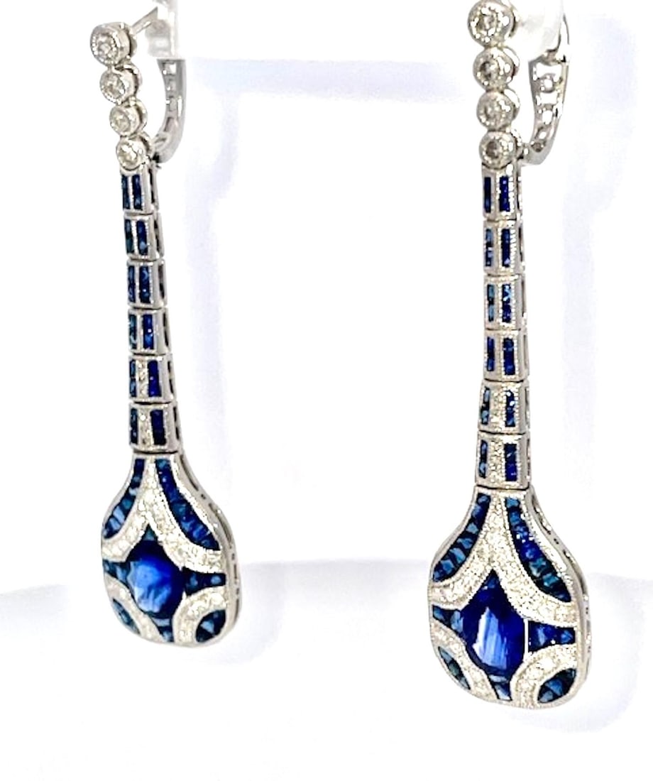 1960s Pair of Art Deco Sapphire and Diamond Drop Earrings - 6