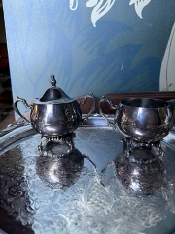 Vintage Oneida 4 Piece Silver Tea/Coffee Set - 7