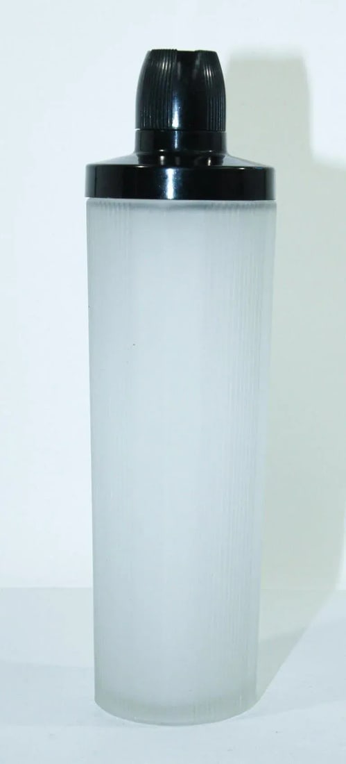 Circa 1930 Art Deco Frosted Glass and Bakelite Empire Cocktail Shaker - 2